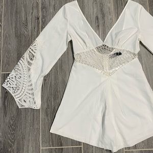 SOLD ❌ Adorable crochet/lace white romper